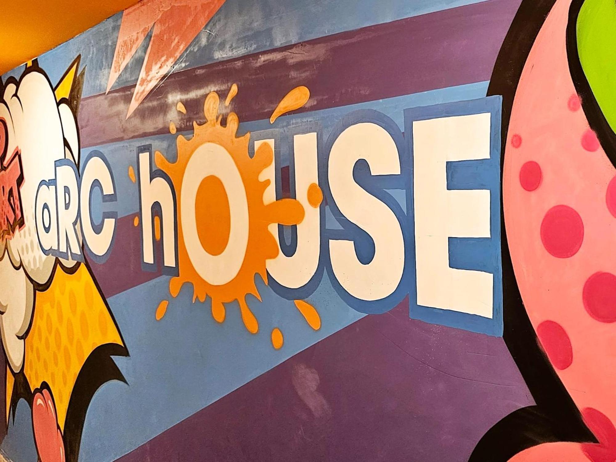 הוסטל מדריד Arc House Pop Art מראה חיצוני תמונה